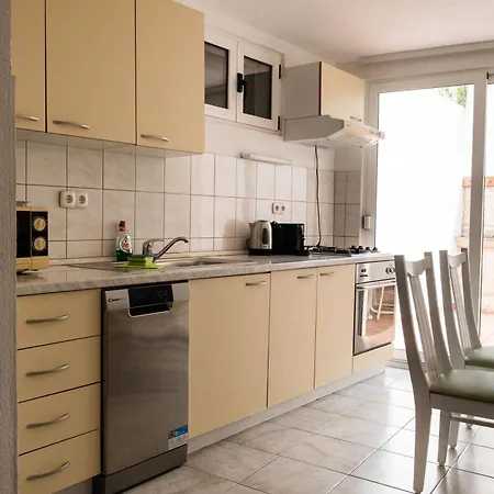 Apartmani Maya Podgora Exterior photo